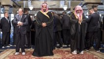 Suudi Veliaht Prens Selman, Mısır Ziyareti Sırasında Sisi'ye Namaz Kıldırmış