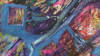 هذا الصباح-تونسية تزين بإبداعها جدران مكان عملها