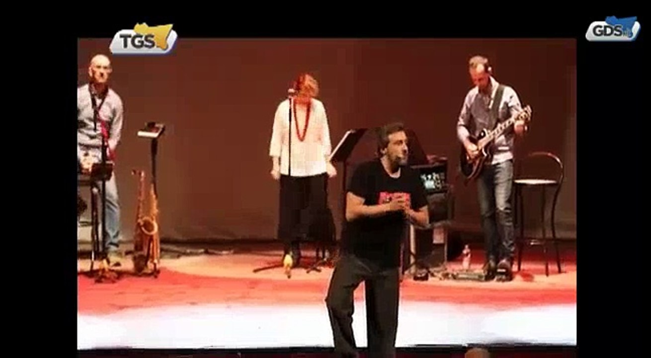 Flavio Insinna intervistato al TGS (7-8-18)