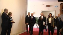 CHP Grup Başkanvekili Özgür Özel, AK Parti Grup Başkanvekili Mustafa Elitaş'ı ziyaret etti