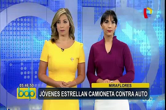 Miraflores: jóvenes chocan violentamente camioneta contra auto