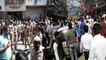 New Delhi : Traders and police clash during MCD's sealing drive in Lajpath Nagar | Oneindia News