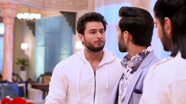 لا يوجد اهم من الأخ الأكبر