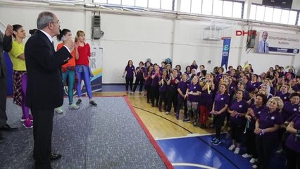 Eskişehir Kadınlar 8 Mart'ı Zumba ile Kutladı