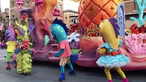Universal Studios Superstar Parade starring Despicable Me, SpongeBob, Dora and Hop