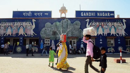 Des femmes aux commandes d’une gare en Inde