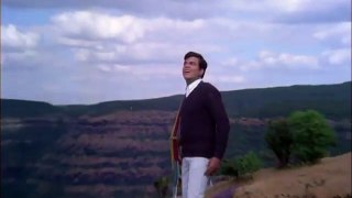 It is jeetendra which heart touching song ,it is reuse video