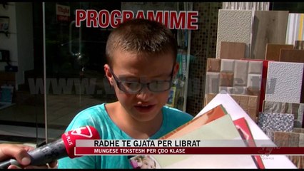 Download Video: Radhë të gjata për librat shkollorë - News, Lajme - Vizion Plus