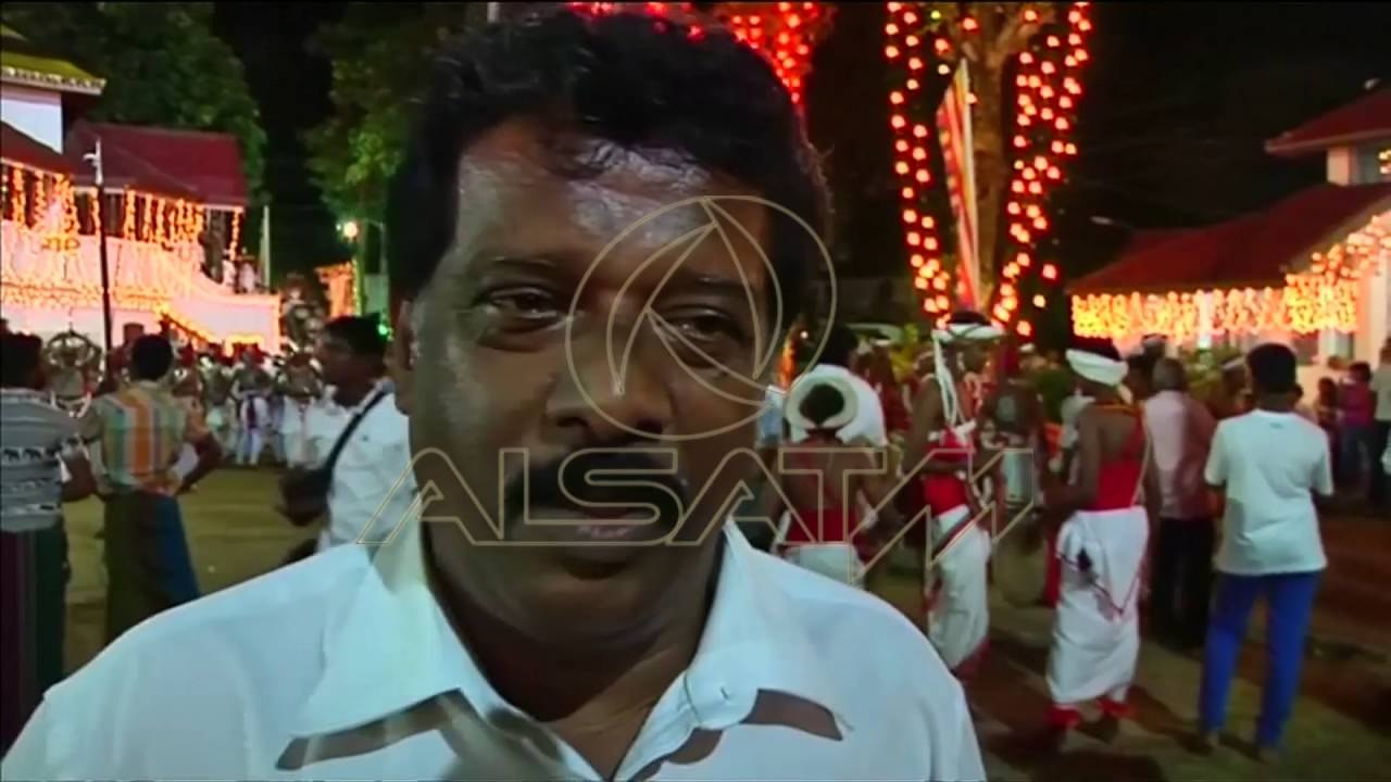 “Perahera”, paradë mahnitëse e elefantëve