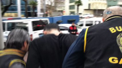 Beyoğlu’ndaki travesti cinayetinin zanlısı Bursa’da araç gasp ederken yakalandı