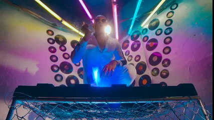 Nitido en el Nintendo ft Quimico Ultramega - Te Va Hace Rica (video Oficial)