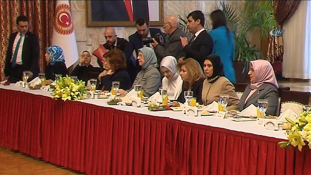 TBMM Başkan İsmail Kahraman, kadın milletvekilleri ile bir araya geldi