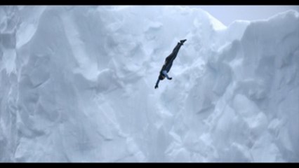 Colombiano Orlando Duque conquista la Antártida saltando de dos icebergs