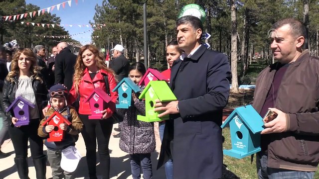 Çocuklar, kuş evlerle çocuk işçiliğine dikkati çekti - ELAZIĞ