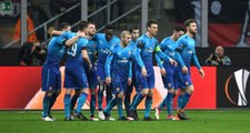 Mesut Özilli Arsenal, Hakan Çalhanoğlu'nun Forma Giydiği Milan'ı 2-0'la Geçti