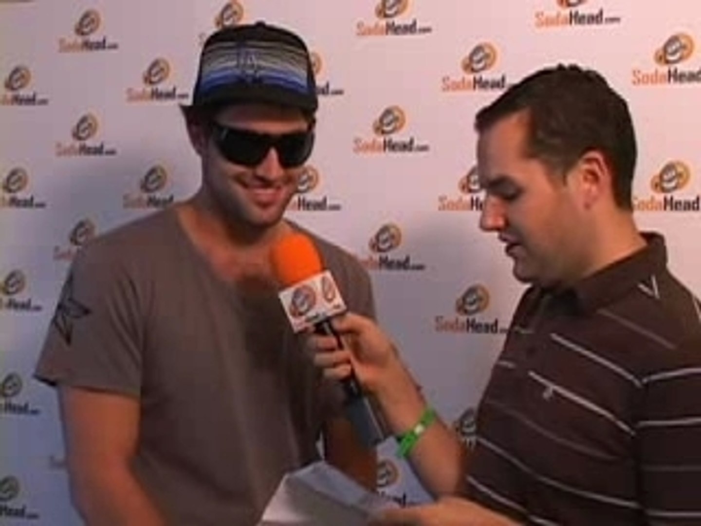 ⁣Celebrities Choose Hillary or Obama