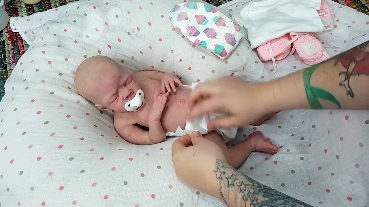 First Diaper Outfit Change Full Body Silicone Newborn Baby Doll! Real Life Like Doll!