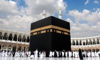 Tabung Biaya Haji, Pakai Rupiah Atau Dolar?