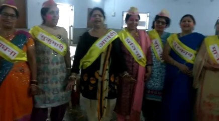 मीरजापुर : खत्री महिला मंडल ने होली मिलन एवं बसन्तोत्सव रंग गुलाल के साथ मनाया