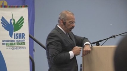 El jurista venezolano que busca un Guinness lleva siete horas dando clase