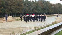 CHP Heyeti, Kurultay Öncesi Anıtkabir'i Ziyaret Etti