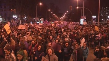 La marea feminista inundó las calles de España