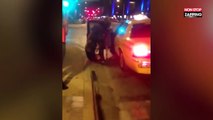 Ces deux filles sont tellement ivres qu’elles n’arrivent pas à monter dans le taxi (Vidéo)