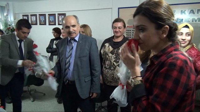 Türk Sağlık Sen Manisa Şube Başkanı Dağlıoğlu: “Çalışan kadınların kreş, süt izni, mobbing, taciz ve diğer konularda sorunları var. Bu konuların bir an önce çözüme kavuşturulması gerektiğini düşünüyoruz”