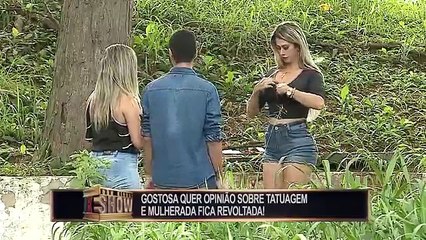 Gata wants opinion about tattoo, takes off her blouse and revolts the womanizer