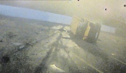 Dolmuşun otoparka uçma anı ve sonrasında yaşananlar kamerada