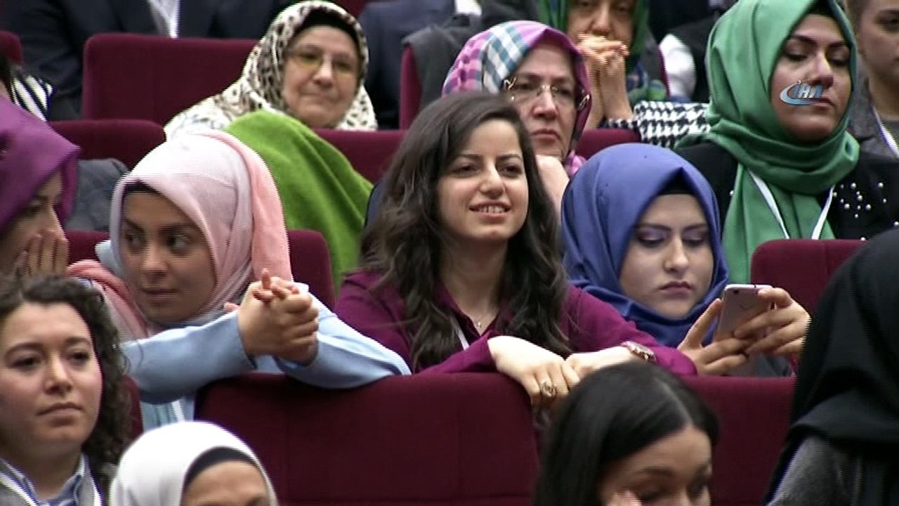 Başbakan Yıldırım: 'Çözüm süreci diyorlar. Çözüm mözüm yok. Çözüm, terör örgütünün bu topraklardan defolup gitmesiyle; Kürtlerle, Türklerle, Türkmenlerle, Çerkeslerle ay yıldızlı bayrağın altında yaşayan bu milletin kucaklaşmasıdır. Bunda