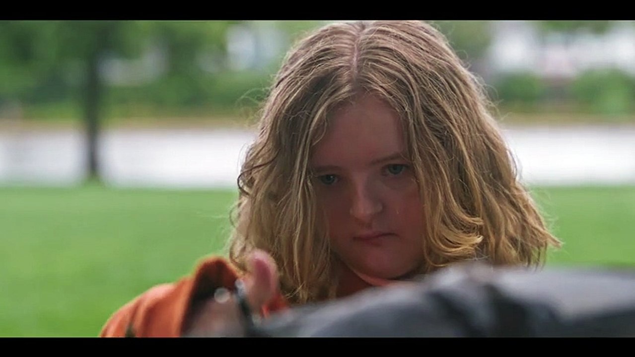 Trailer du film Hérédité - Hérédité Bande-annonce VO - AlloCiné