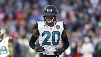 Yannick Ngakoue explains his unique Twitter style