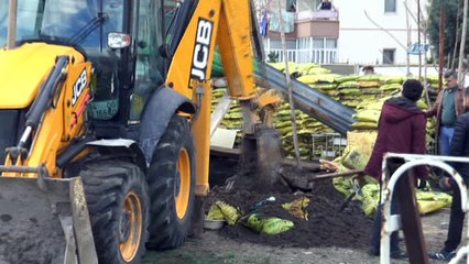 Polis operasyon yaptığı evde lahit buldu