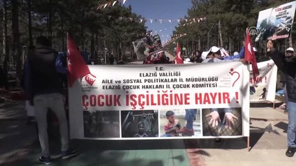 Çocuklar, Kuş Evlerle Çocuk İşçiliğine Dikkati Çekti