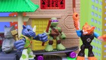 Ninja Turtles Mega Bloks Donnie Half Shell Heroes Fights Tigerclaw and Rocksteady