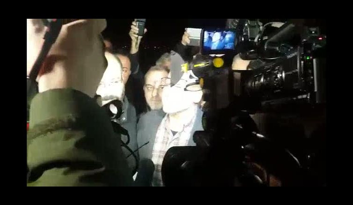 Özgürlüğüne kavuşan Ahmet Şık:  Bu mafya saltanatı hakettiği yere gidecek, işte biz o zaman sevineceğiz