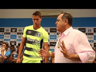 Elenco do Grêmio assiste à palestra sobre Árbitro de Vídeo