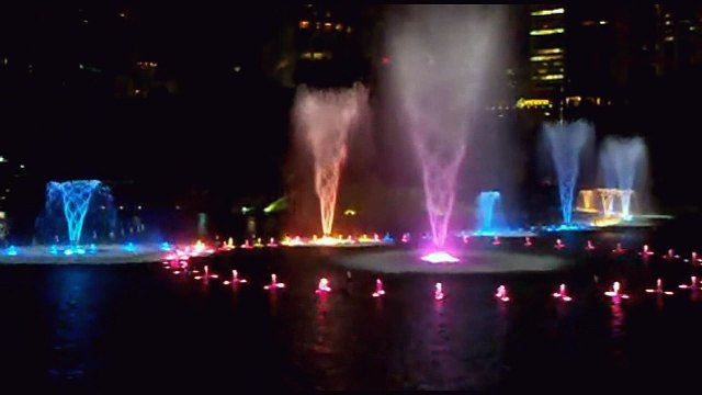 Air Mancur Monas Menari Sangat Indah