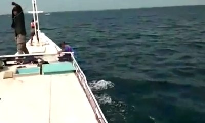 Perahu Pengangkut Santri di Sumenep Terbalik