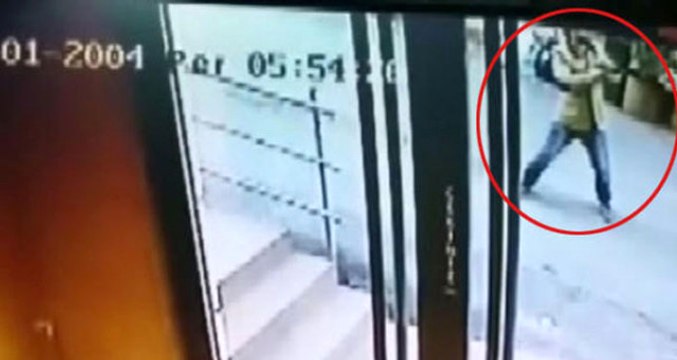 Taksim'de 1 Kişinin Öldüğü Alacak-Verecek Kavgası Güvenlik Kamerasına Yansıdı