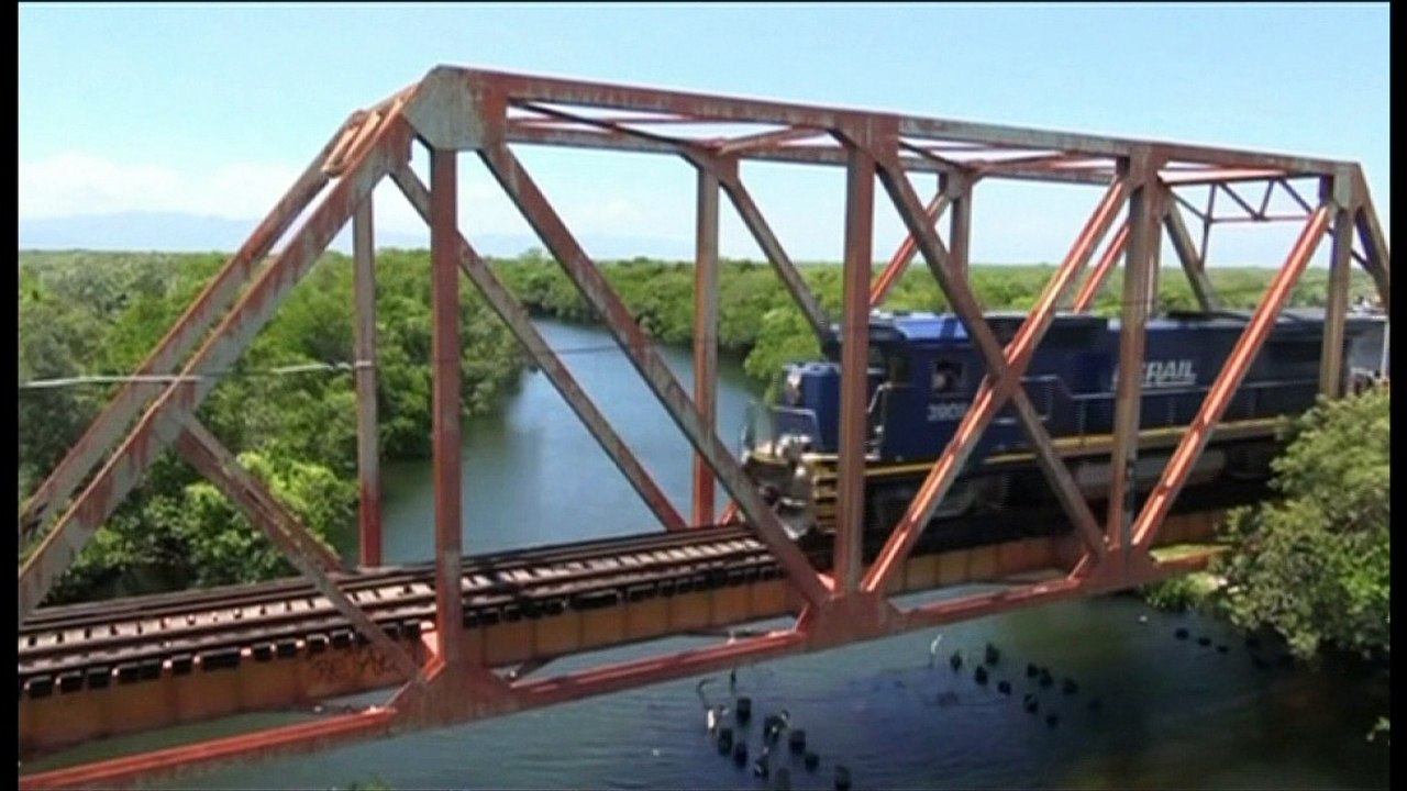 Artists in New York try to identify immigrants killed trying to cross the border from Mexico to the United States