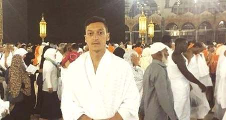 Mesut Özil'den Umre Ziyaretini Eleştiren Sağ Parti Başkanına Tokat Gibi Cevap