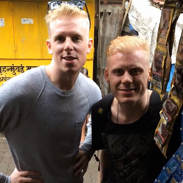 How to sell bidi to a foreigner - 2 Foreigners In Bollywood