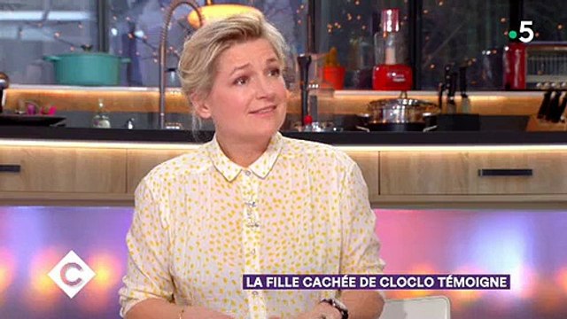 La fille cachée de Claude François raconte qu'elle a eu du mal à accepter son histoire à cause... de l'âge de sa ère ! Regardez