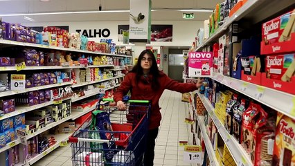 Vida com música VS Sem música! MUITO ENGRAÇADO|LiliOnScreen