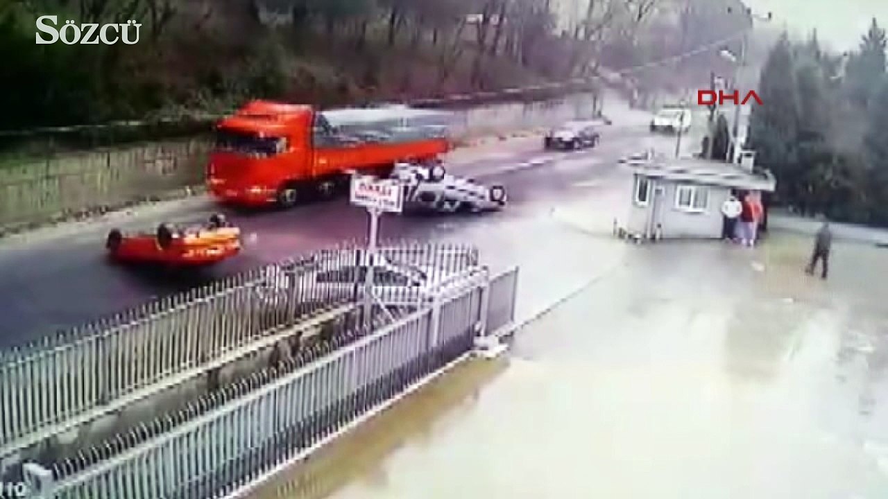 Patron çıldırdı araçları forkliftle yola fırlattı