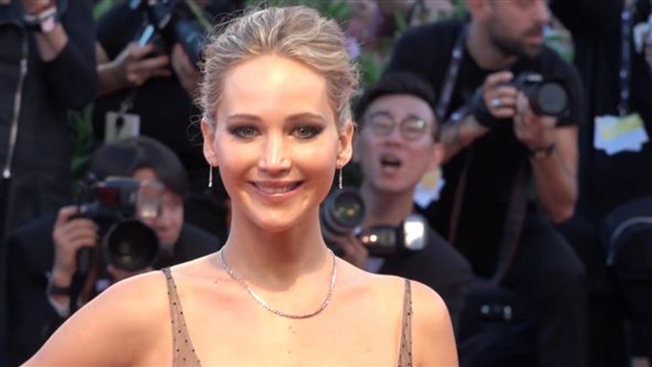 Jennifer Lawrence: Angst vor Keimen, Angst vor Sex