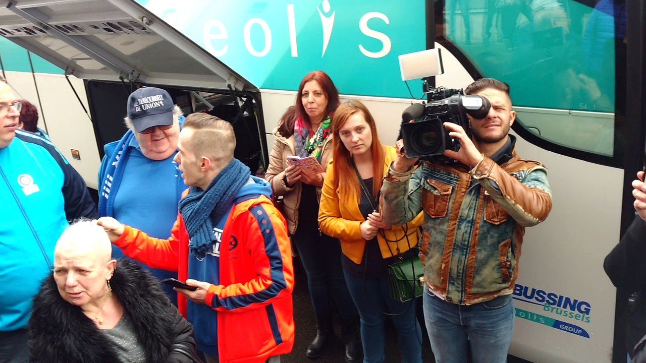 Départ des joueurs de Mons Hainaut pour Bruxelles et La Coupe De Belgique. Vidéo Éric Ghislain