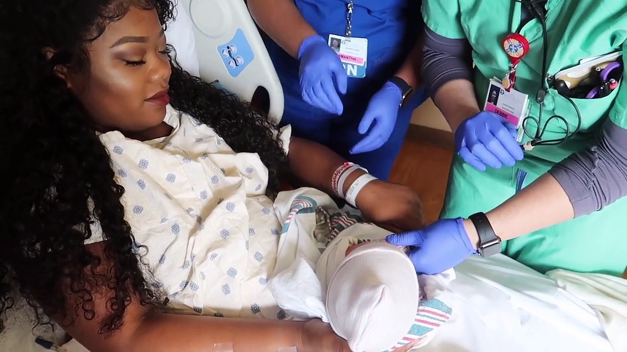 Big Sister Meets Baby Sister For The First Time!!!! (SURPRISING REACTION)